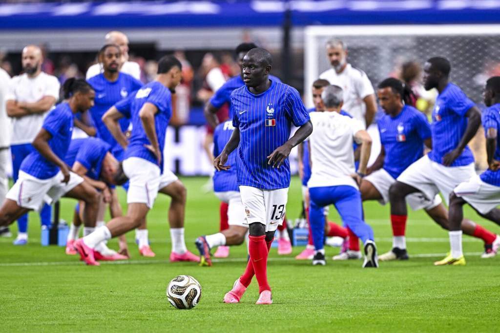 Sesi latihan Timnas France menjelang laga perebutan tempat ketiga World Cup 2026