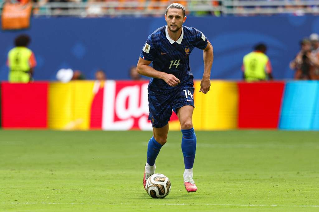 Ekspresi kekecewaan gelandang Prancis Adrien Rabiot setelah kalah dari Inggris di Piala Dunia 2026