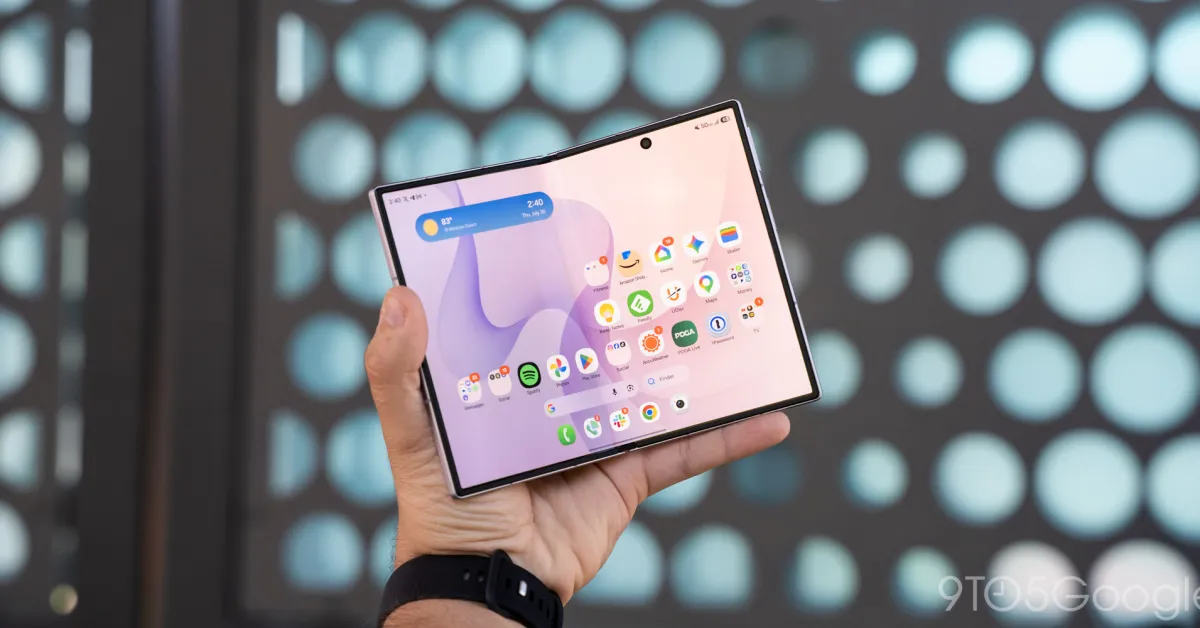 Samsung Galaxy Z Fold 8 dengan desain layar lipat ultra-wide terbaru