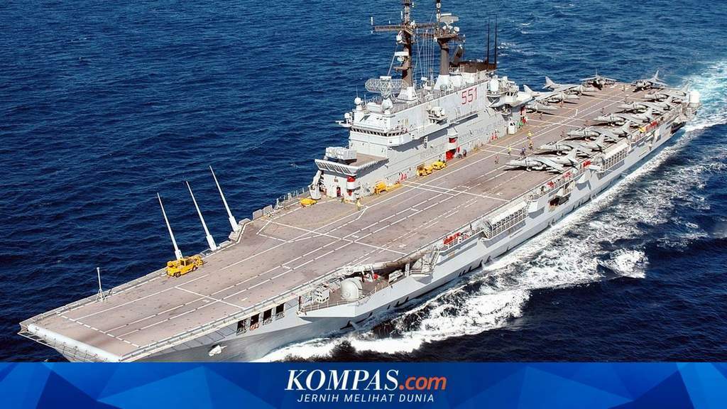 Kapal induk pertama Indonesia Giuseppe Garibaldi hibah dari Italia untuk TNI AL