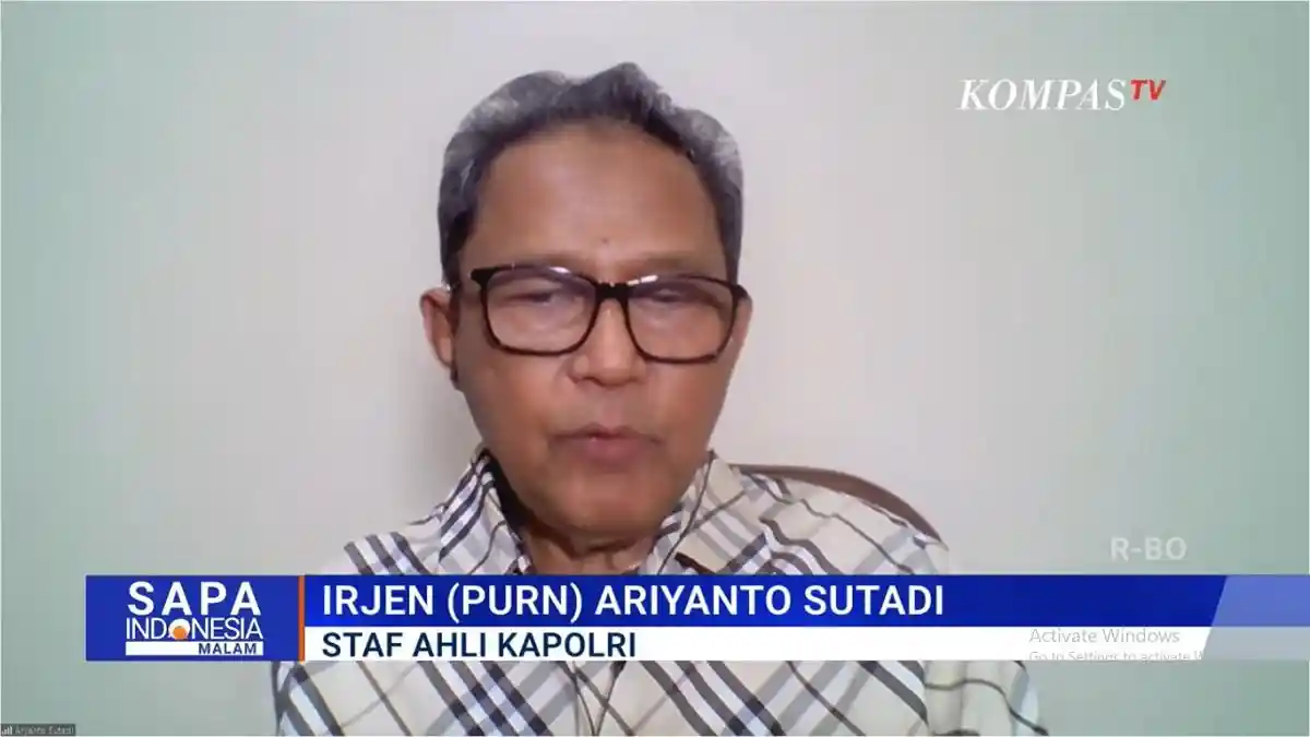 Staf Ahli Kapolri Irjen Purn Ariyanto Sutadi memberikan keterangan terkait penanganan kasus korupsi
