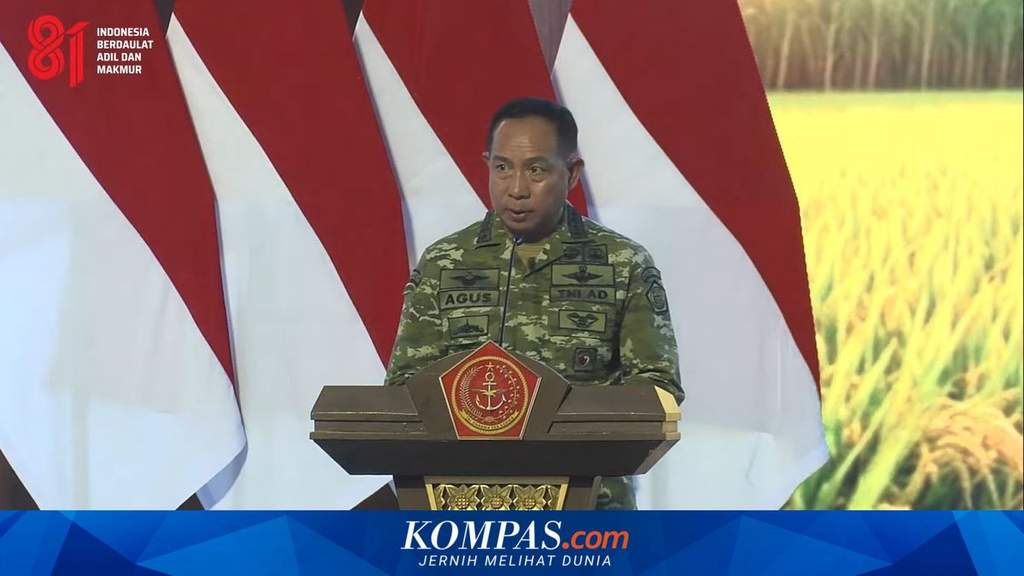 Panglima TNI Jenderal Agus Subiyanto saat melaporkan program lahan kedelai TNI AL