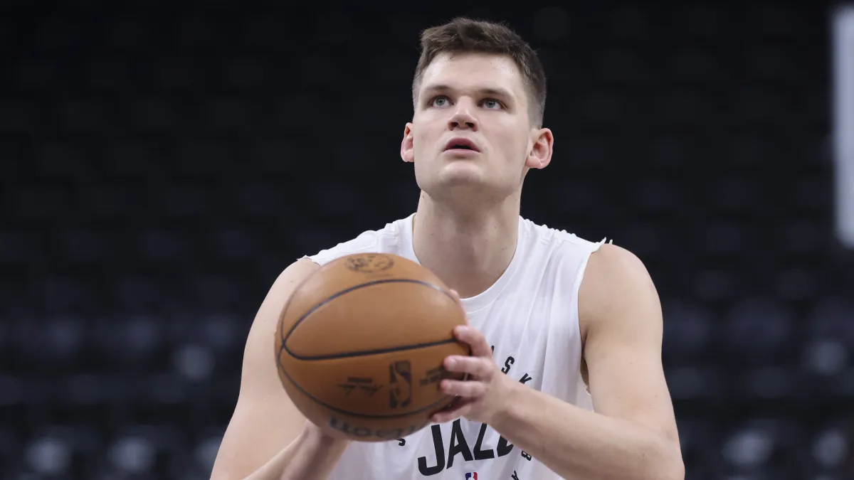 Walker Kessler memberikan pernyataan resmi pertamanya sebagai pemain baru Los Angeles Lakers
