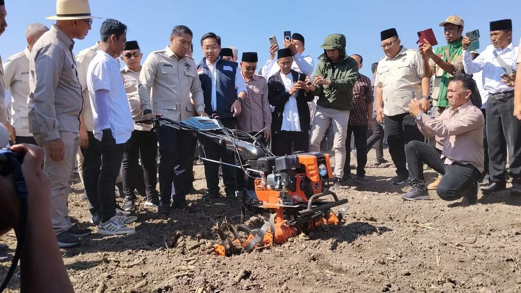 Wamentan Sudaryono saat menghadiri pelantikan DPD HKTI Jawa Timur di Embung Park Malang