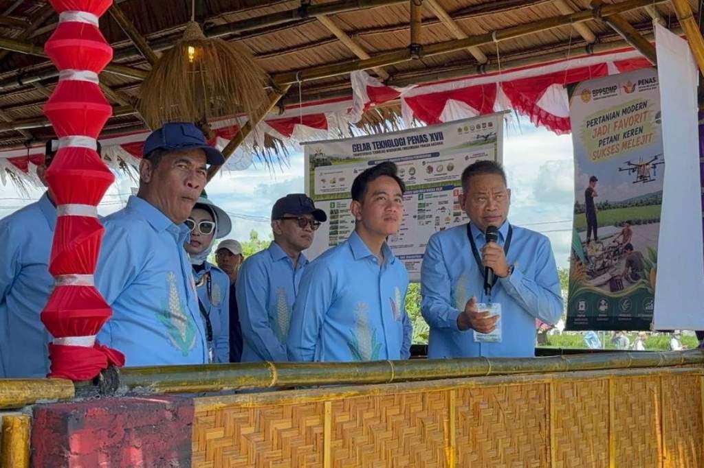 Wapres Gibran Rakabuming memberikan arahan pada pembukaan PENAS Petani Nelayan XVII di Gorontalo