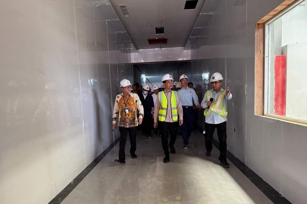 Wapres Gibran meninjau proyek pembangunan PSEL Keramasan di Palembang
