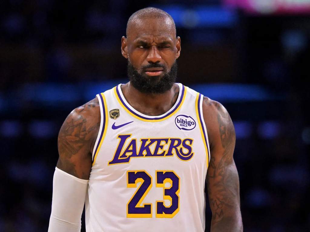 LeBron James belum menentukan klub baru usai meninggalkan Los Angeles Lakers