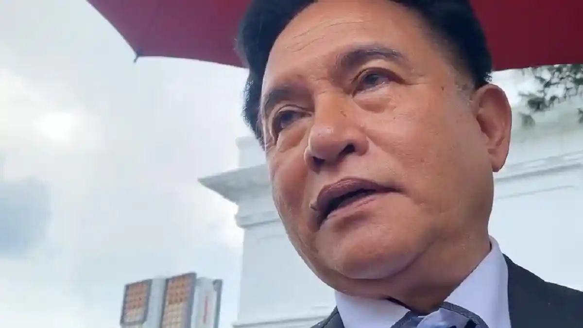Konferensi pers Yusril Ihza Mahendra terkait penangkapan Abdul Karim Raeq Miqdad oleh Polri